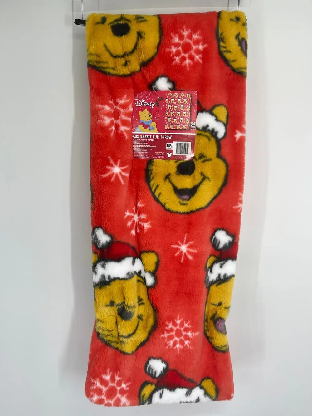 Disney Winnie the Pooh Christmas Plush Throw Blanket 50 x 70 Faux Rabbit Fur NEW